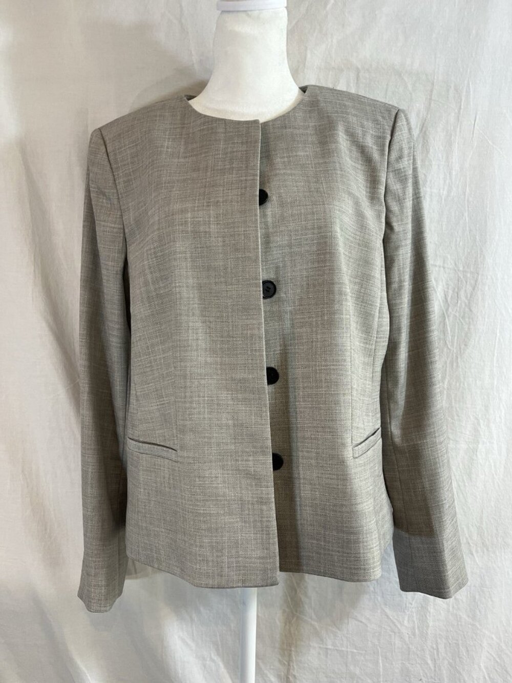 Ann Taylor Woman’s Blazer, Light Grey, Sz 10, NWOT
